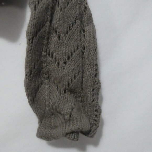 MASSIMO | small | Chic Crochet Cropped Cardigan - Picture 9 of 16